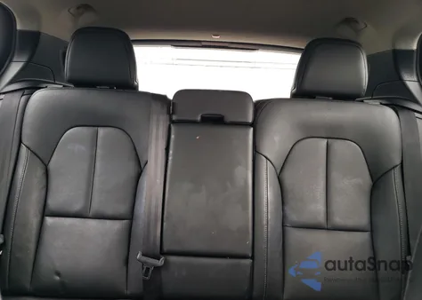 2021 Volvo Xc40 T5 Inscription z USA, uszkodzony, nr VIN YV4162UL8M2476443